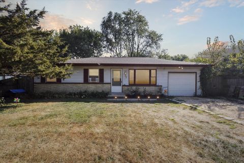 Photo of 35 Liberty Boulevard, Machesney Park, IL 61115 (MLS # 12486980)