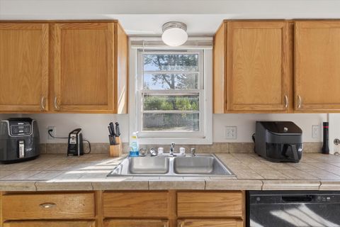 Tiny photo for 35 Liberty Boulevard, Machesney Park, IL 61115 (MLS # 12486980)