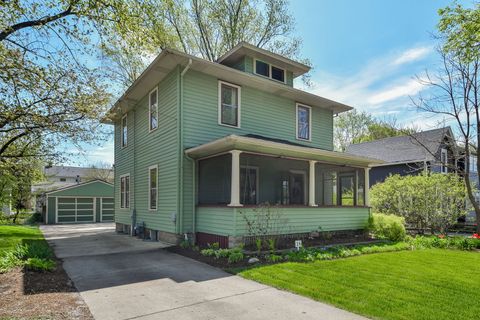 Tiny photo for 16 S Harrison Street, Batavia, IL 60510 (MLS # 12605945)