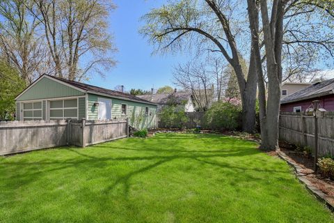 Tiny photo for 16 S Harrison Street, Batavia, IL 60510 (MLS # 12605945)
