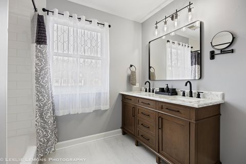 Tiny photo for 398 Woodlane Court, Wood Dale, IL 60191 (MLS # 12545265)