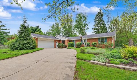 Tiny photo for 2207 Boudreau Circle, Urbana, IL 61801 (MLS # 12628478)