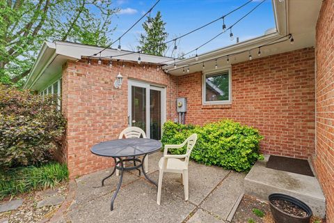 Tiny photo for 2207 Boudreau Circle, Urbana, IL 61801 (MLS # 12628478)