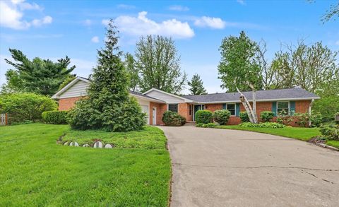 Photo of 2207 Boudreau Circle, Urbana, IL 61801 (MLS # 12628478)