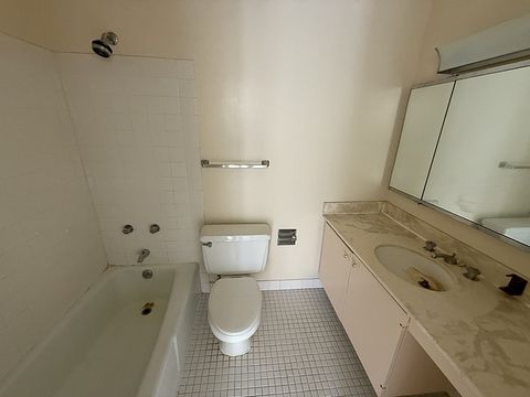 Tiny photo for 5445 N Sheridan Road #1104, Chicago, IL 60640 (MLS # 12609501)