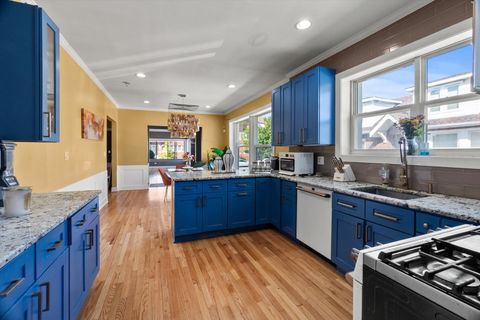 Tiny photo for 7937 S Luella Avenue, Chicago, IL 60617 (MLS # 12479053)