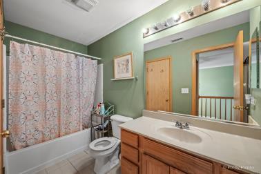 Tiny photo for 289 Nicole Drive #B, South Elgin, IL 60177 (MLS # 12785405)