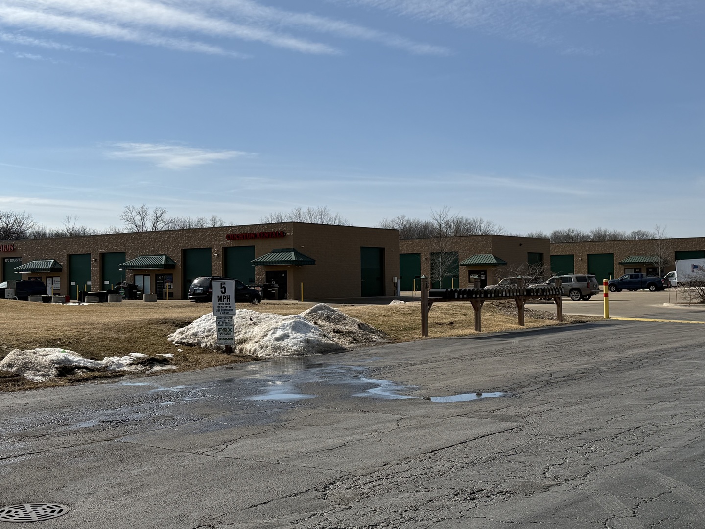 1600 N Milwaukee Avenue 901