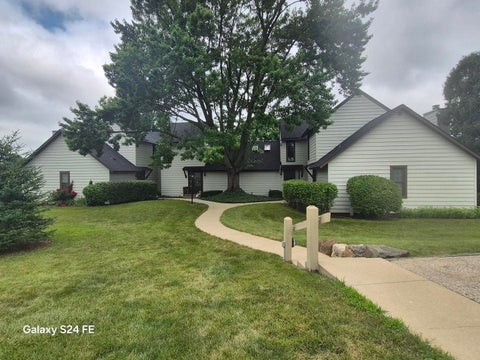 Tiny photo for 732 Chandler Road #732, Gurnee, IL 60031 (MLS # 12721714)