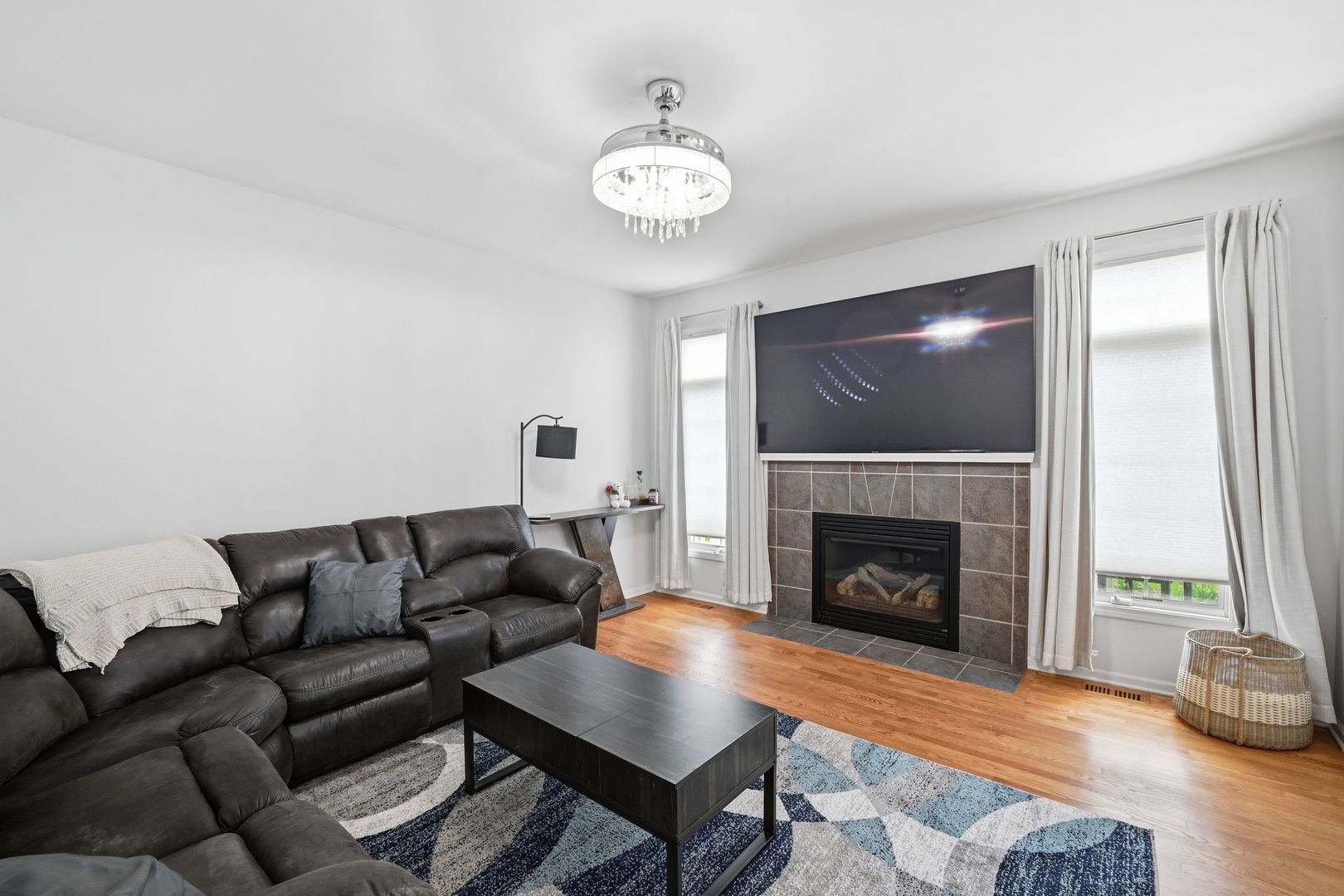 Properties 4 2211 Autumn Lane