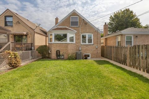 Tiny photo for 5404 N Natoma Avenue, Chicago, IL 60656 (MLS # 12514008)