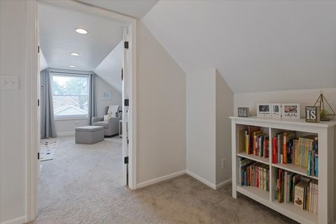 Tiny photo for 5404 N Natoma Avenue, Chicago, IL 60656 (MLS # 12514008)