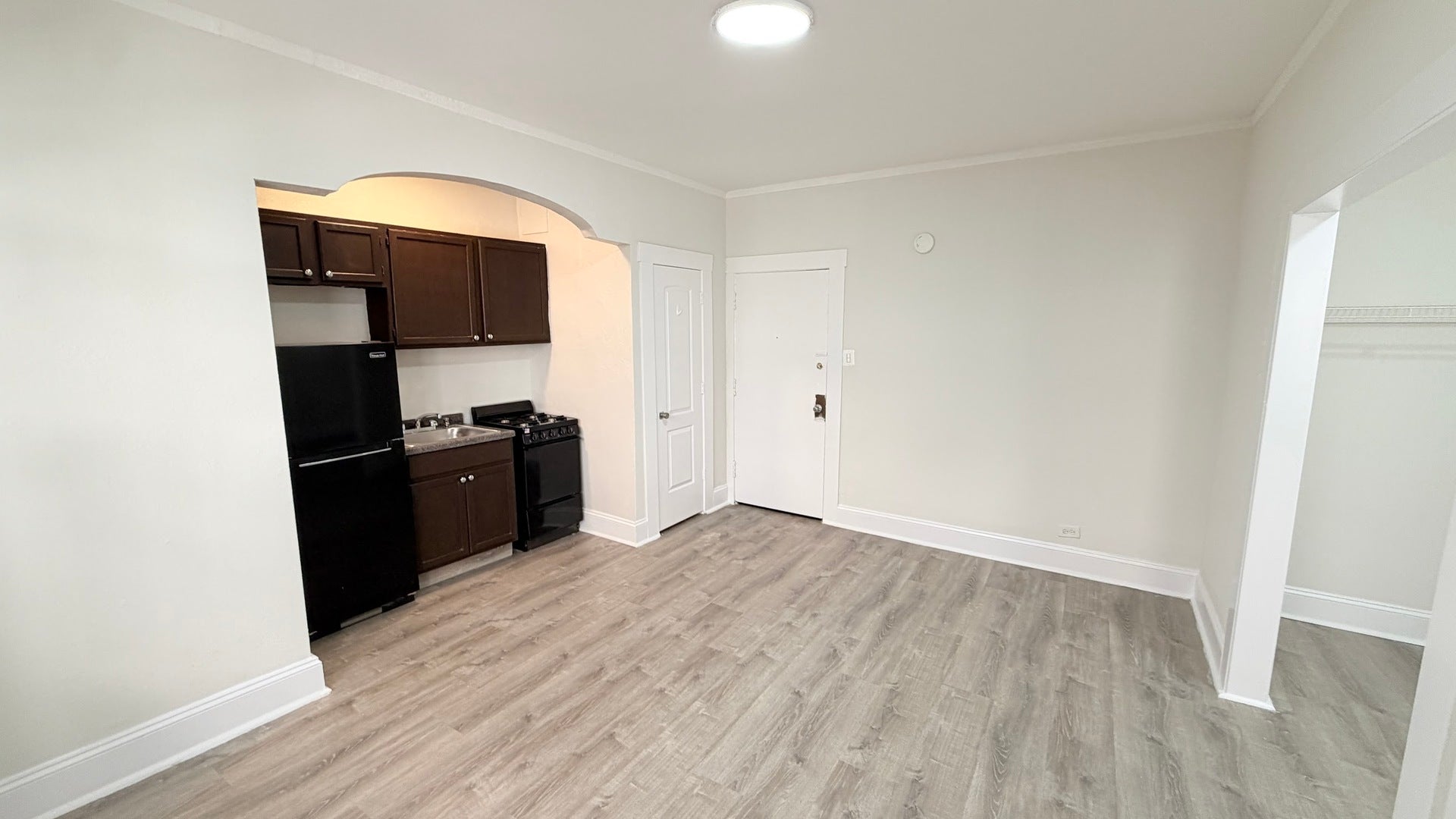 839 W Sheridan Road 325