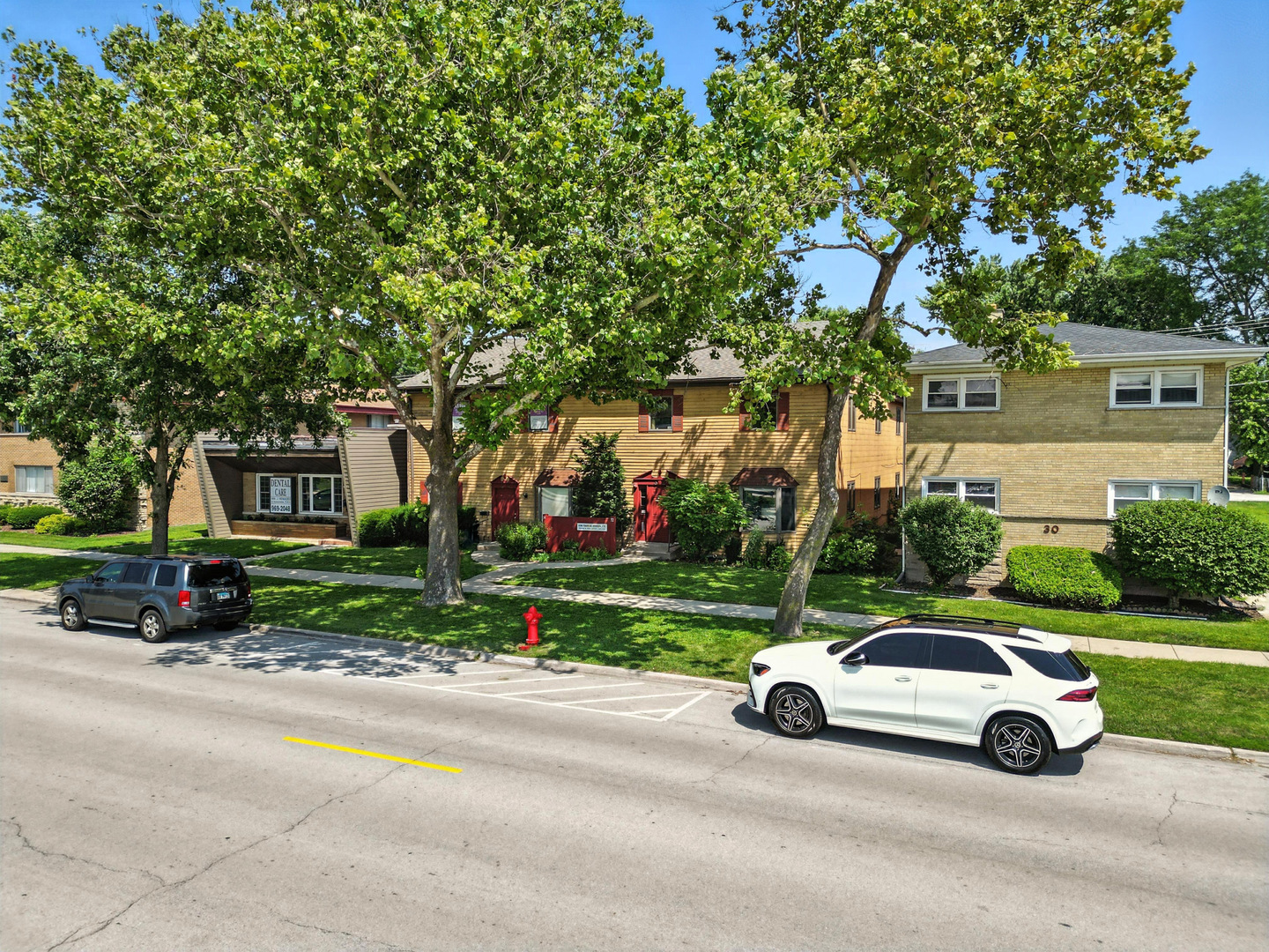 32 W BURLINGTON Avenue