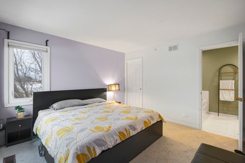 Tiny photo for 3806 W Devon Avenue, Lincolnwood, IL 60712 (MLS # 12526736)