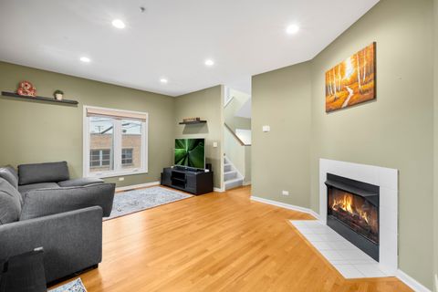 Tiny photo for 3806 W Devon Avenue, Lincolnwood, IL 60712 (MLS # 12526736)