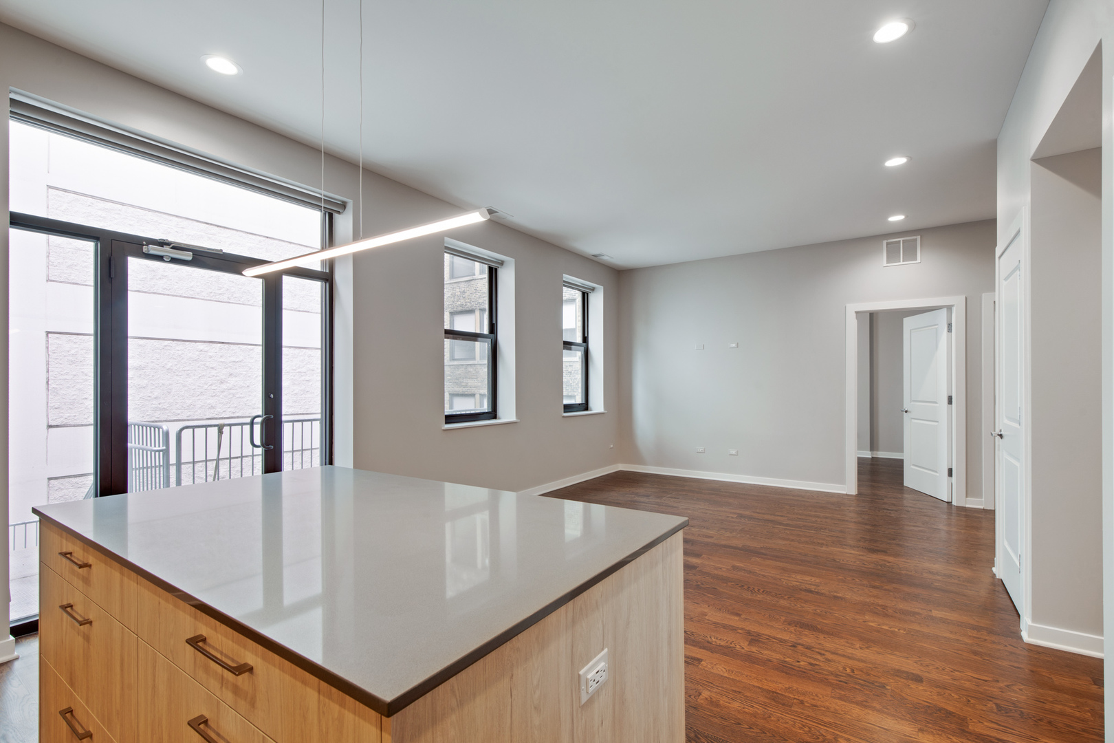 209 W Ohio Street 3