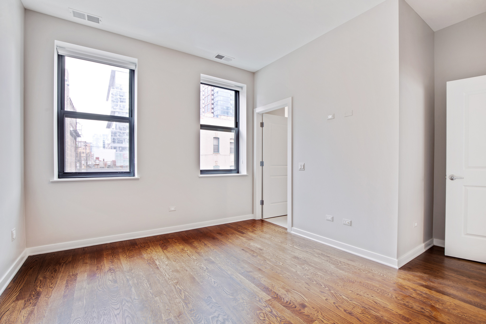 209 W Ohio Street 3