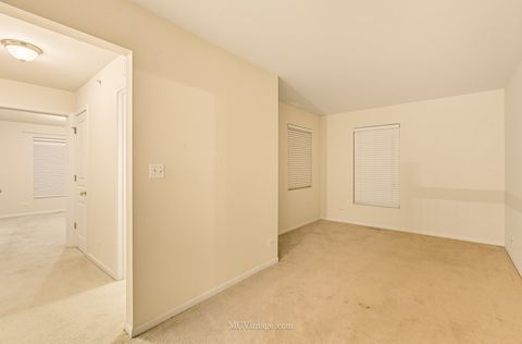 Tiny photo for 1463 Yellowstone Drive, Streamwood, IL 60107 (MLS # 12483737)