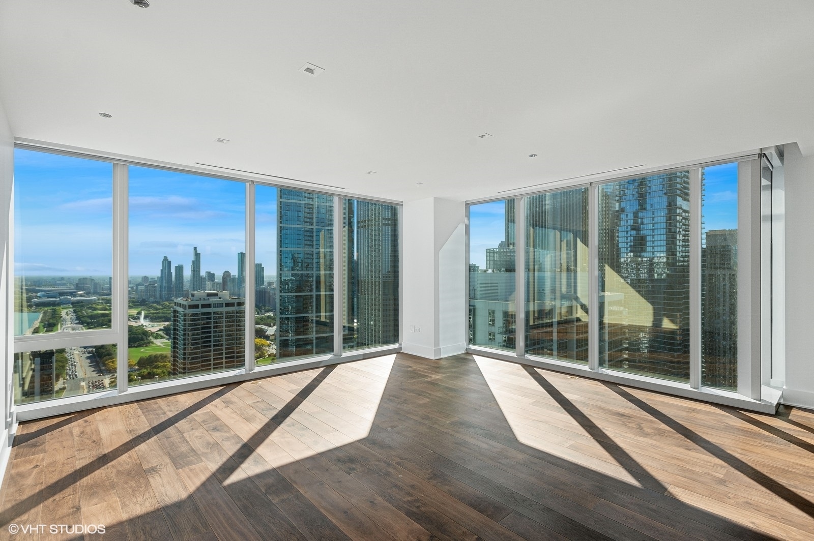 363 E Wacker Drive 3707