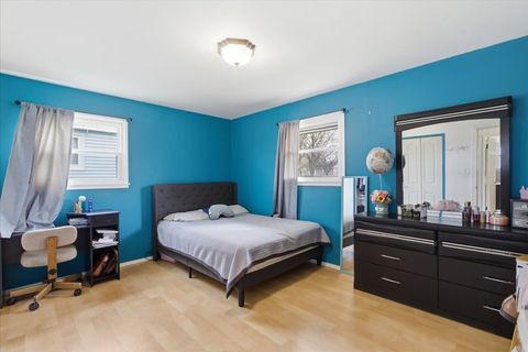 Tiny photo for 270 Ridge Avenue, Crystal Lake, IL 60014 (MLS # 12593195)