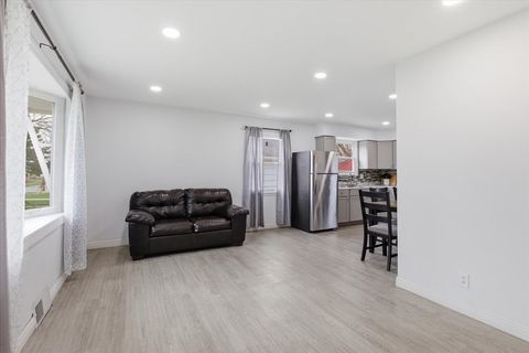 Tiny photo for 270 Ridge Avenue, Crystal Lake, IL 60014 (MLS # 12593195)