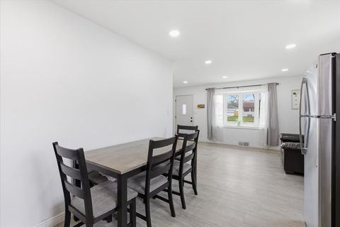 Tiny photo for 270 Ridge Avenue, Crystal Lake, IL 60014 (MLS # 12593195)