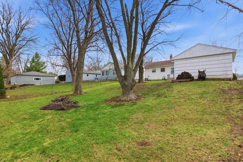 Tiny photo for 270 Ridge Avenue, Crystal Lake, IL 60014 (MLS # 12593195)