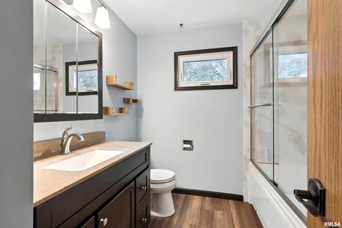 Tiny photo for 3011 N PINE Street, Davenport, IA 52804 (MLS # 100000409)