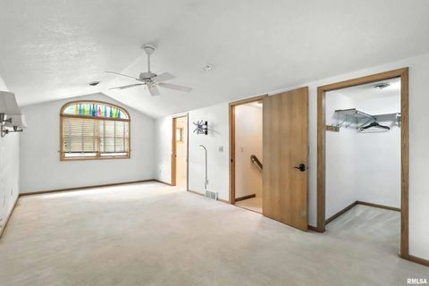 Tiny photo for 3011 N PINE Street, Davenport, IA 52804 (MLS # 100000409)