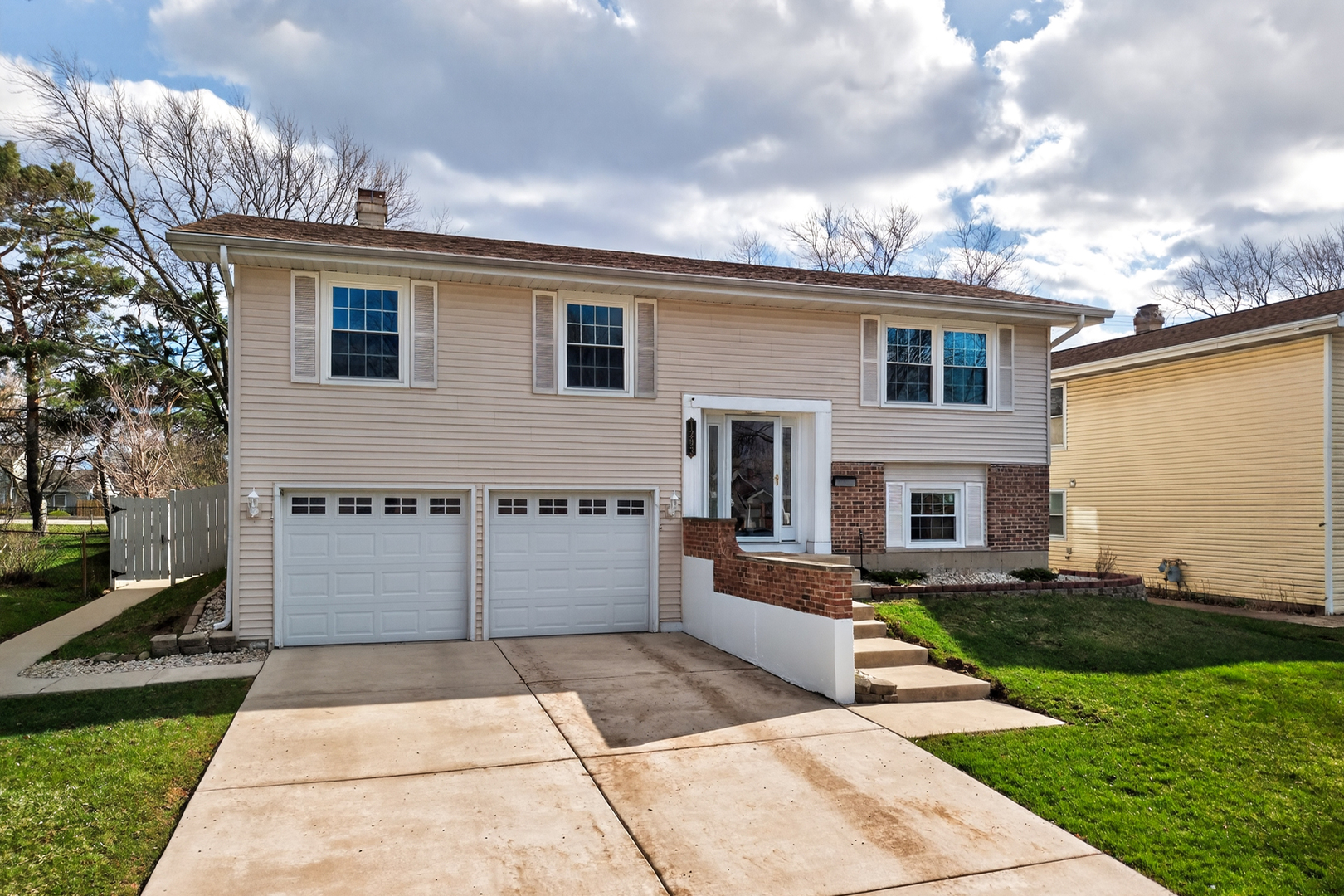 1293 W Oakmont Road