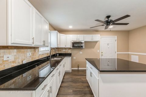 Tiny photo for 59 E 137th Street, Riverdale, IL 60827 (MLS # 11955281)