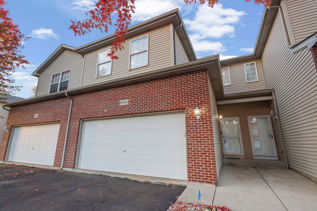 Photo for 16530 Willow Walk Drive, Lockport, IL 60441 (MLS # 12506723)