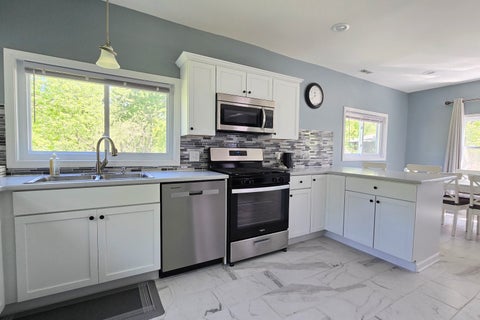 Tiny photo for 15018 W Russell Road, Zion, IL 60099 (MLS # 12702786)