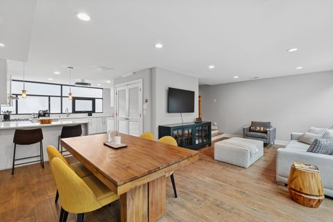 Tiny photo for 2906 N Sheridan Road, Chicago, IL 60657 (MLS # 12571695)