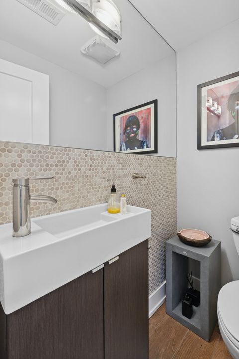 Tiny photo for 2906 N Sheridan Road, Chicago, IL 60657 (MLS # 12571695)