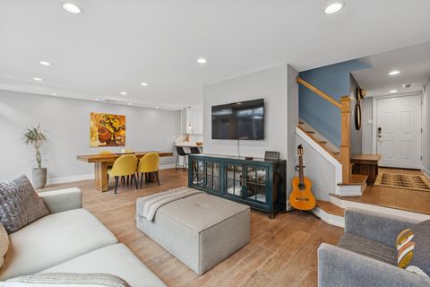 Tiny photo for 2906 N Sheridan Road, Chicago, IL 60657 (MLS # 12571695)