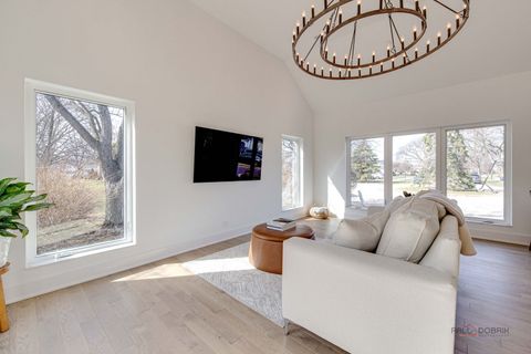 Tiny photo for 19 Marina Drive, Des Plaines, IL 60016 (MLS # 12600381)