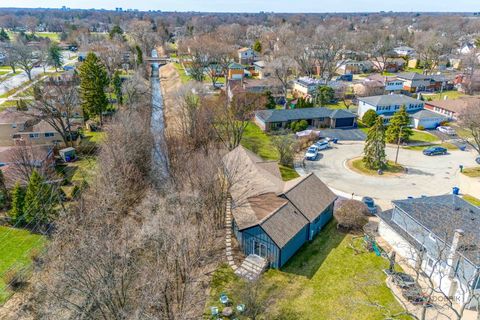 Tiny photo for 19 Marina Drive, Des Plaines, IL 60016 (MLS # 12600381)