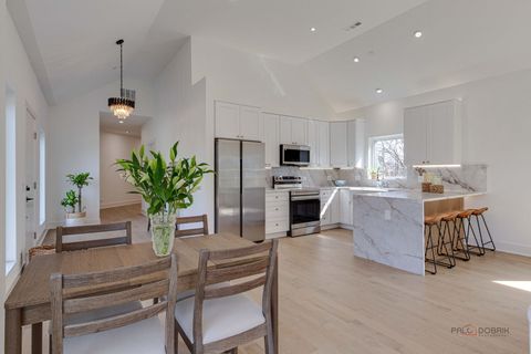 Tiny photo for 19 Marina Drive, Des Plaines, IL 60016 (MLS # 12600381)