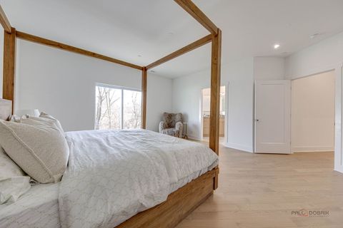 Tiny photo for 19 Marina Drive, Des Plaines, IL 60016 (MLS # 12600381)