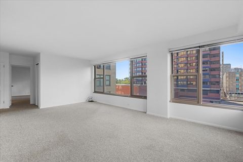 Tiny photo for 2970 N Lake Shore Drive #6F, Chicago, IL 60657 (MLS # 12481793)