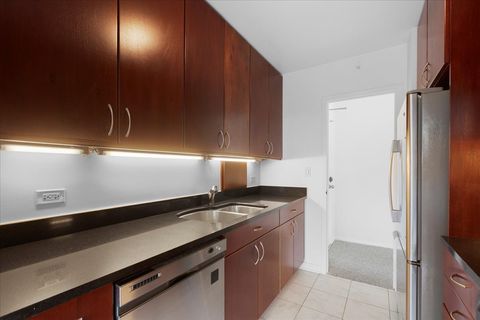 Tiny photo for 2970 N Lake Shore Drive #6F, Chicago, IL 60657 (MLS # 12481793)