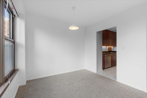 Tiny photo for 2970 N Lake Shore Drive #6F, Chicago, IL 60657 (MLS # 12481793)