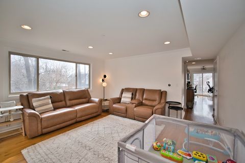 Tiny photo for 1314 Main Street #2D, Evanston, IL 60202 (MLS # 12577796)