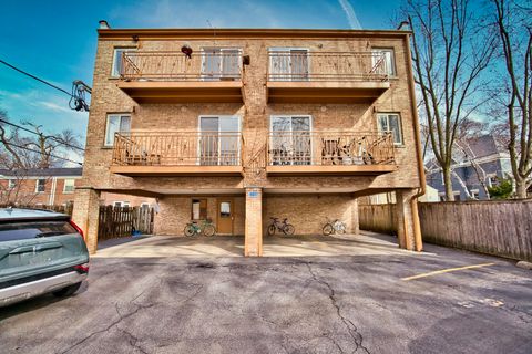 Tiny photo for 1314 Main Street #2D, Evanston, IL 60202 (MLS # 12577796)