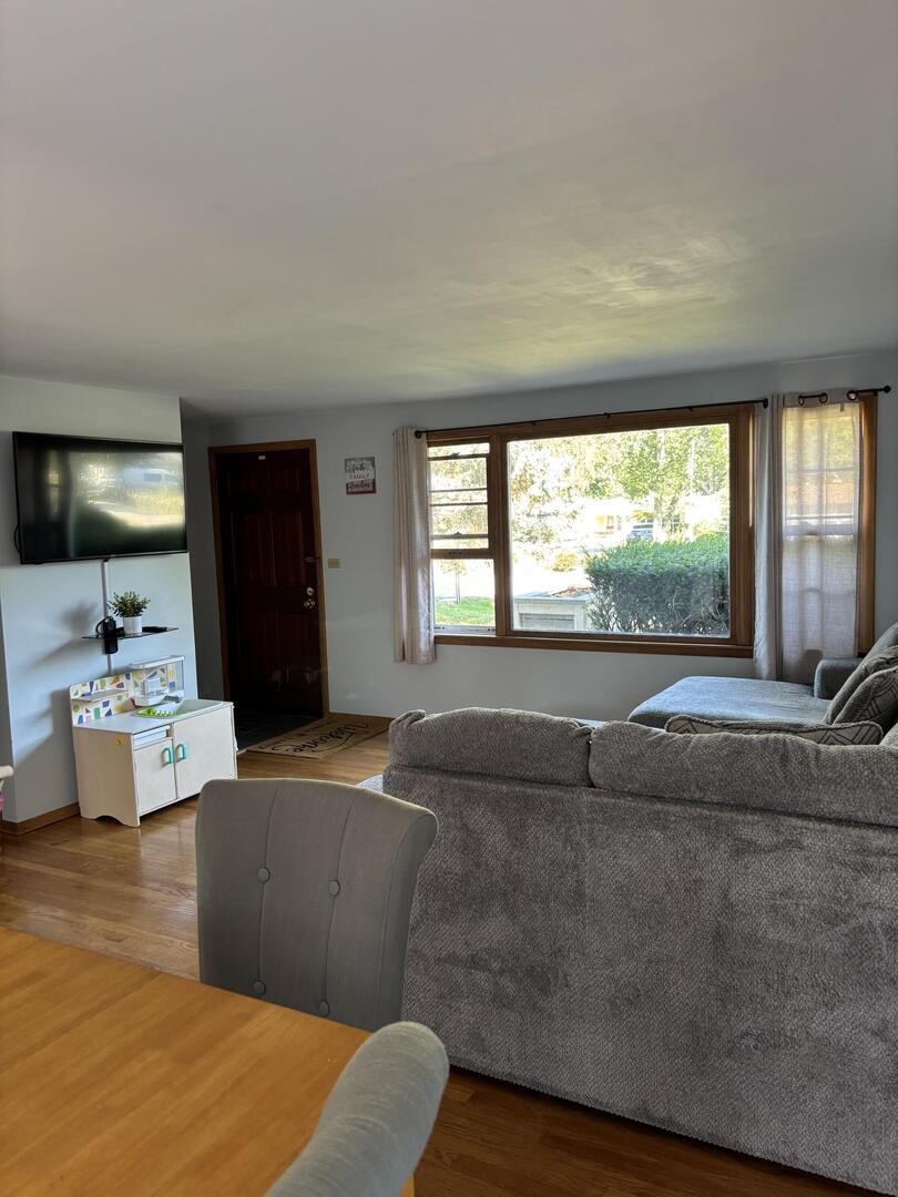 18740 W Willow Point Drive