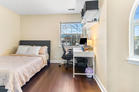 Tiny photo for 737 W Happfield Drive, Arlington Heights, IL 60004 (MLS # 12517032)