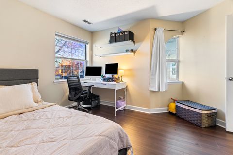 Tiny photo for 737 W Happfield Drive, Arlington Heights, IL 60004 (MLS # 12517032)