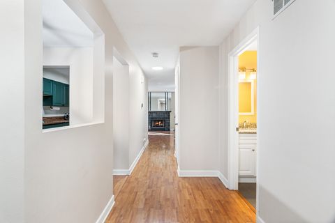 Tiny photo for 737 W Happfield Drive, Arlington Heights, IL 60004 (MLS # 12517032)